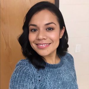 Meet your Posher, Gloria